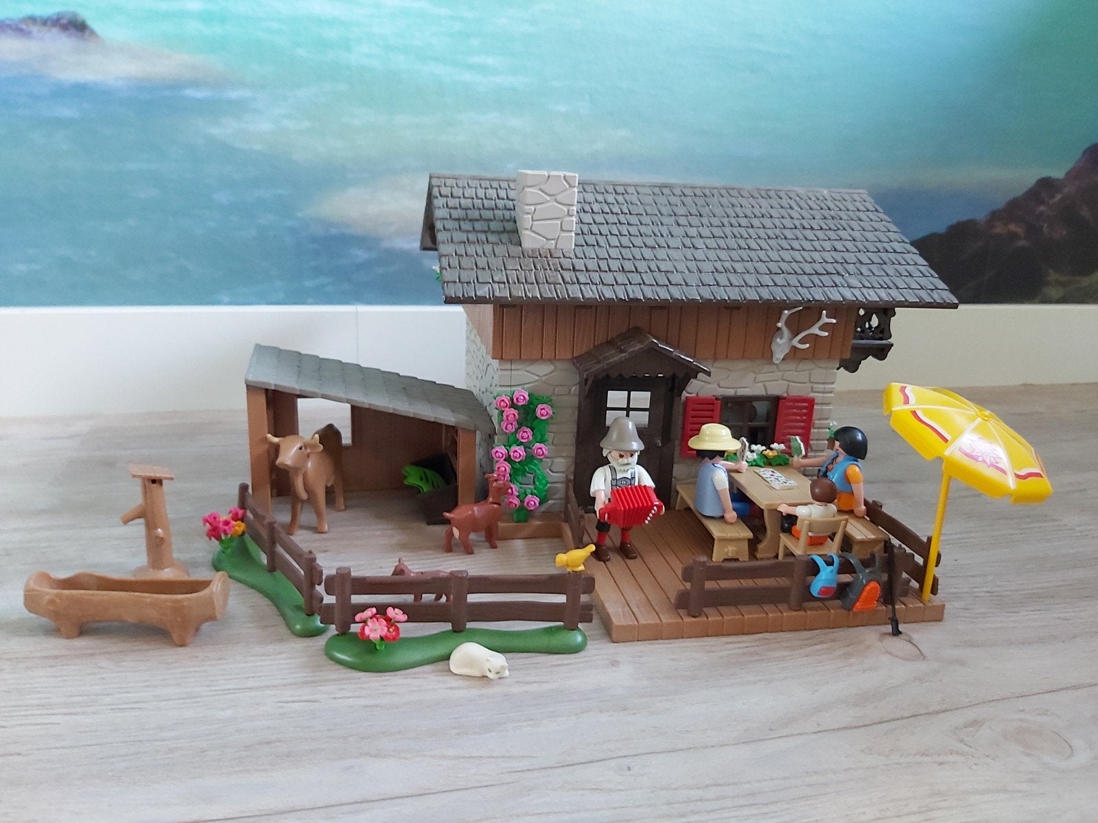 Te koop: Playmobil
Country Alpenhut met wandelaars - 5422, Kinderen en Baby's, Speelgoed | Playmobil, Ophalen of Verzenden, Zo goed als nieuw