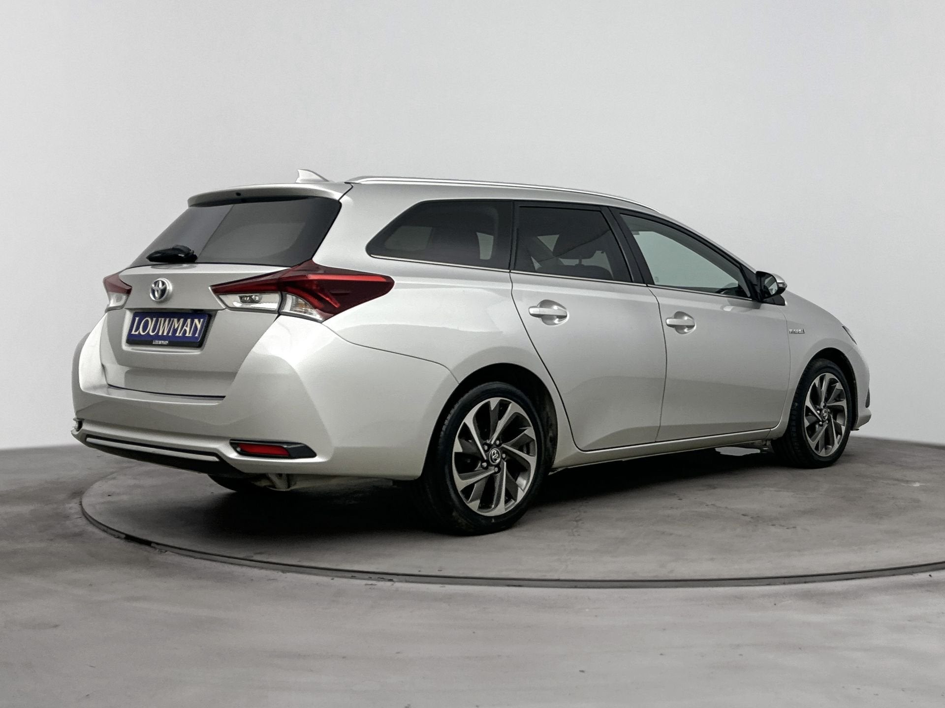 Toyota Auris Touring Sports 1.8 Hybrid Dynamic | 17' Velgen, 12 maanden, Gebruikt, Euro 6, Grijs