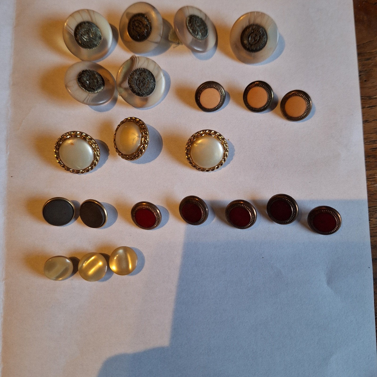 Diverse set van oude knopen - Vintage en decoratief, Ophalen of Verzenden