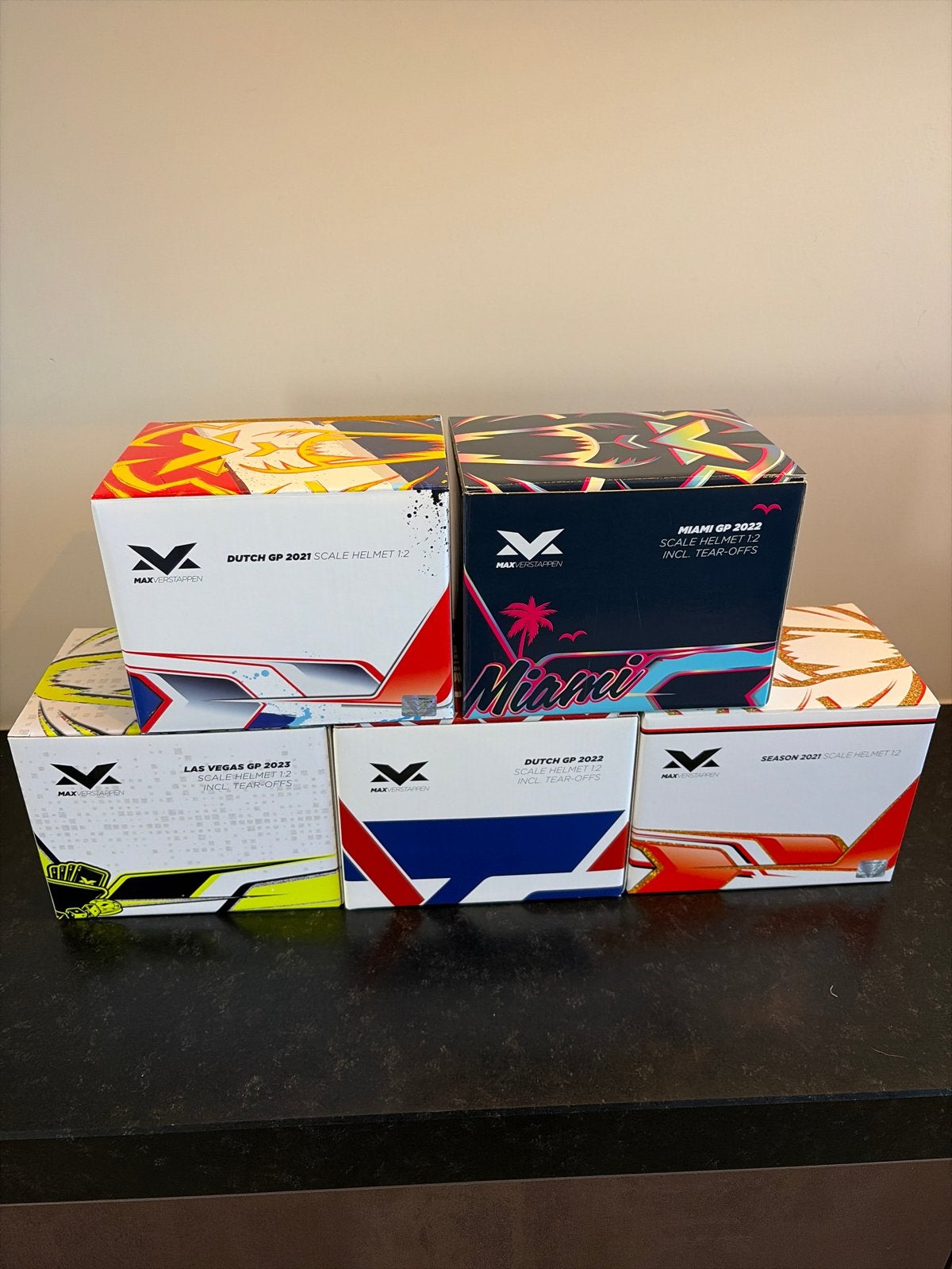 Max Verstappen 1:2 Schaalhelmen Collectie (5 stuks), Verzamelen, Automerken, Motoren en Formule 1, Ophalen of Verzenden, Nieuw