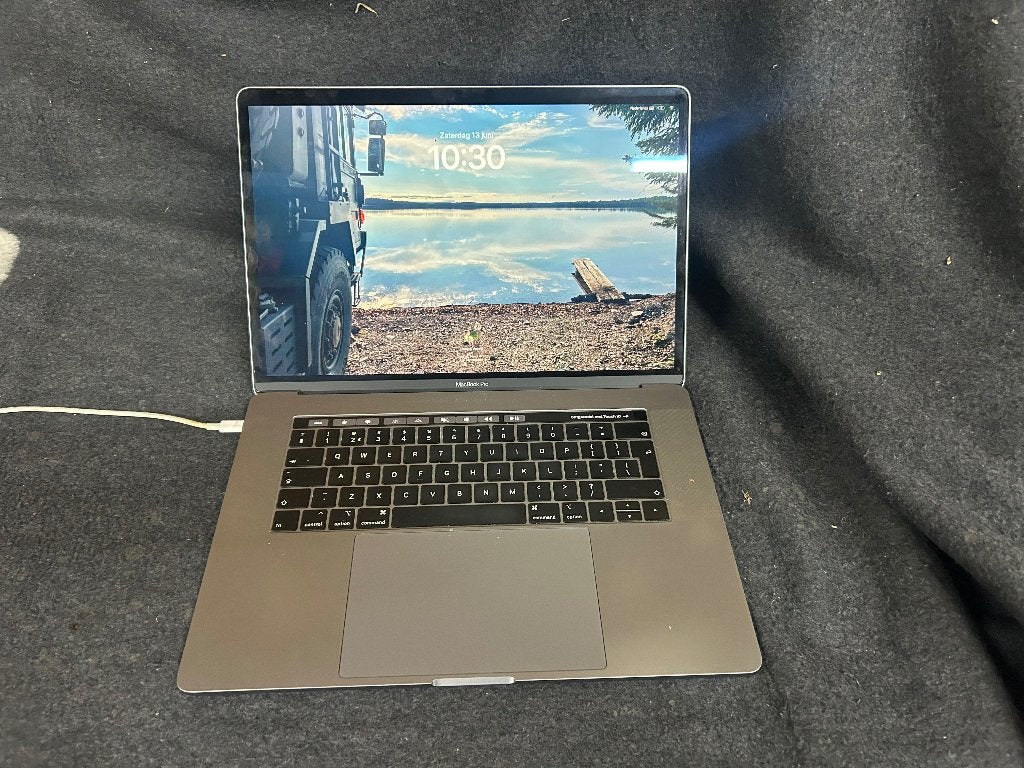 MacBook Pro 15-inch, 2018, MacBook Pro, Gebruikt, 2 tot 3 Ghz, 512 GB