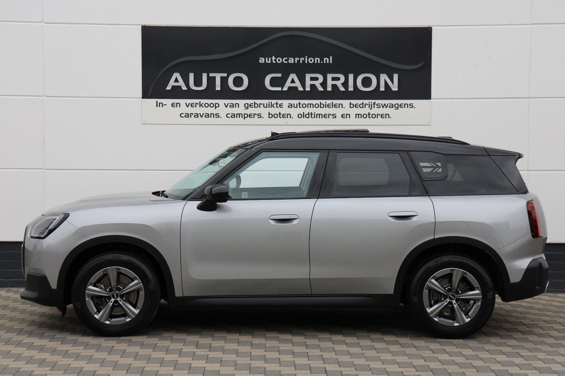 Mini Countryman 1.5 C Favoured L Pano LED HUD Leder BTW !, Auto's, Dealer onderhouden, Gebruikt, Zwart, Bedrijf