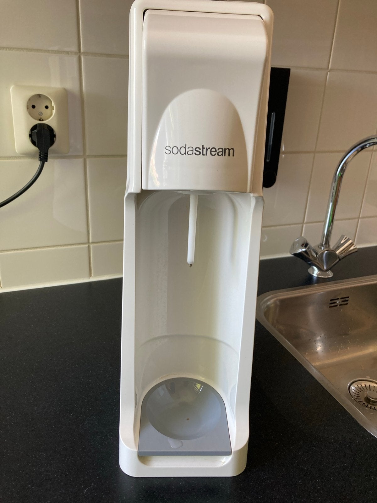 Sodastream bruiswatermachine - Wit, Ophalen, Zo goed als nieuw