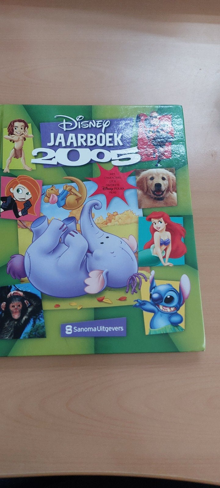 Disney Jaarboek 2005 - Sprookjes en Avonturen, Ophalen of Verzenden