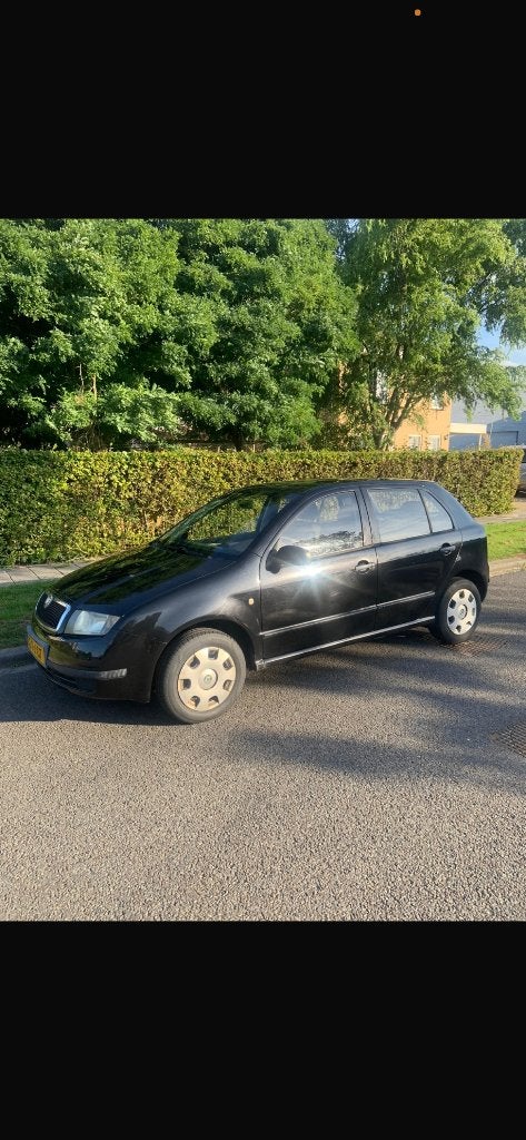 Skoda Fabia 1.2 47KW 2004 Zwart, Auto's, Skoda, Voorwielaandrijving, 450 kg, 1198 cc, Zwart