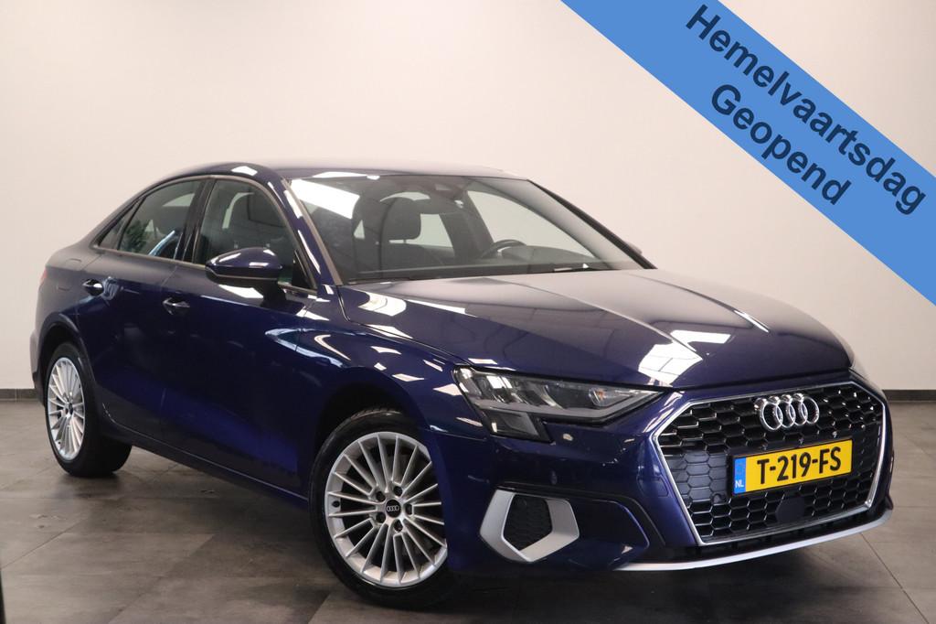 Audi A3 Limousine 30 TFSI Pro Line Navigatie Carplay Clima C, Auto's, Stof, Met garantie (alle), Blauw, Automatische klimaatregeling