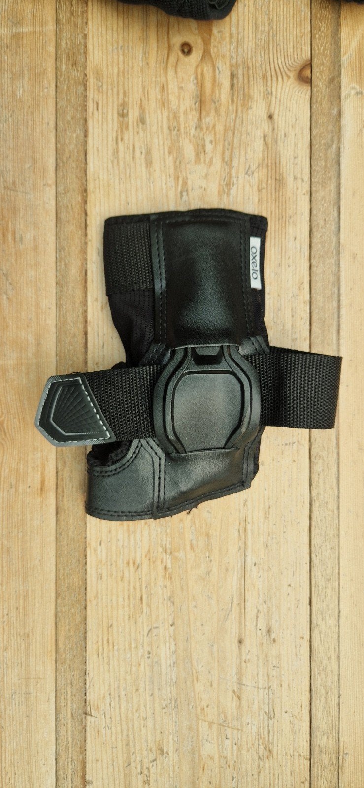 Polsbeschermers voor skaten of rolschaatsen, Kinderen en Baby's, Ophalen of Verzenden, Zo goed als nieuw, Dames