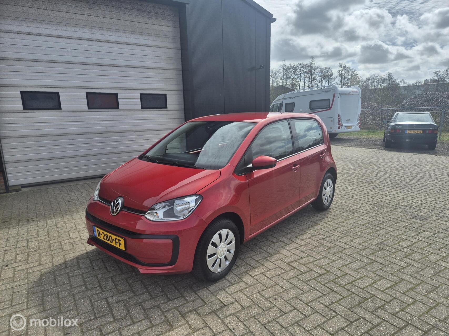 Volkswagen Up! 1.0, Auto's, Gebruikt, 4 stoelen, 891 kg, Origineel Nederlands