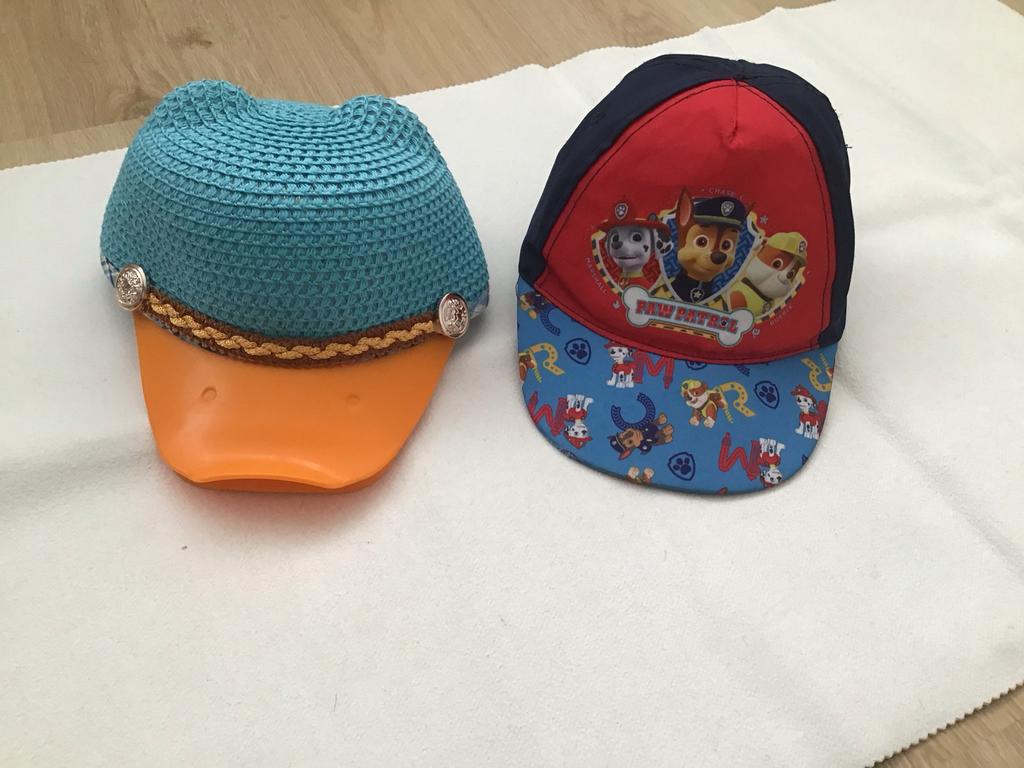 2 kinderpetten, Ophalen, Zo goed als nieuw, Jongen of Meisje, Pet