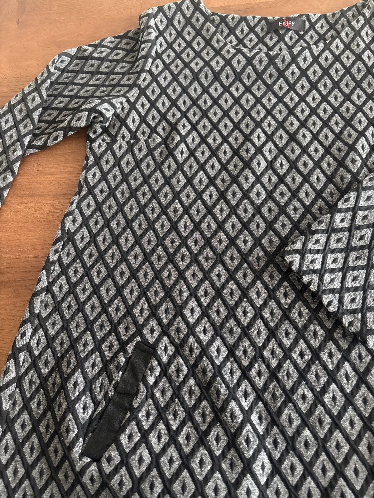 Enjoy jurk met ruitpatroon en lange mouwen, Kleding | Dames, Zwart, Maat 42/44 (L), Nieuw, Ophalen of Verzenden