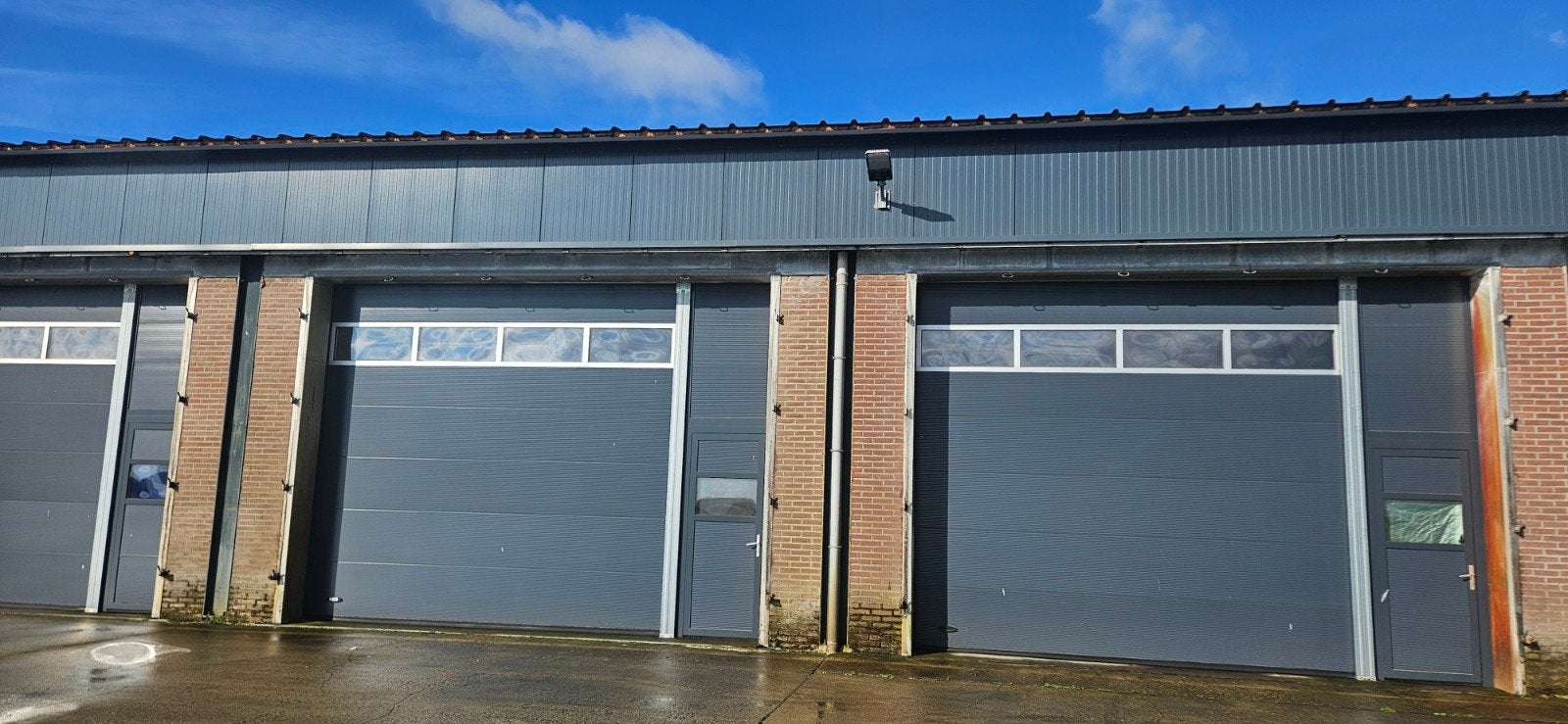 Bedrijfsruimte, loods opslag te huur 235m², Bedrijfsruimte