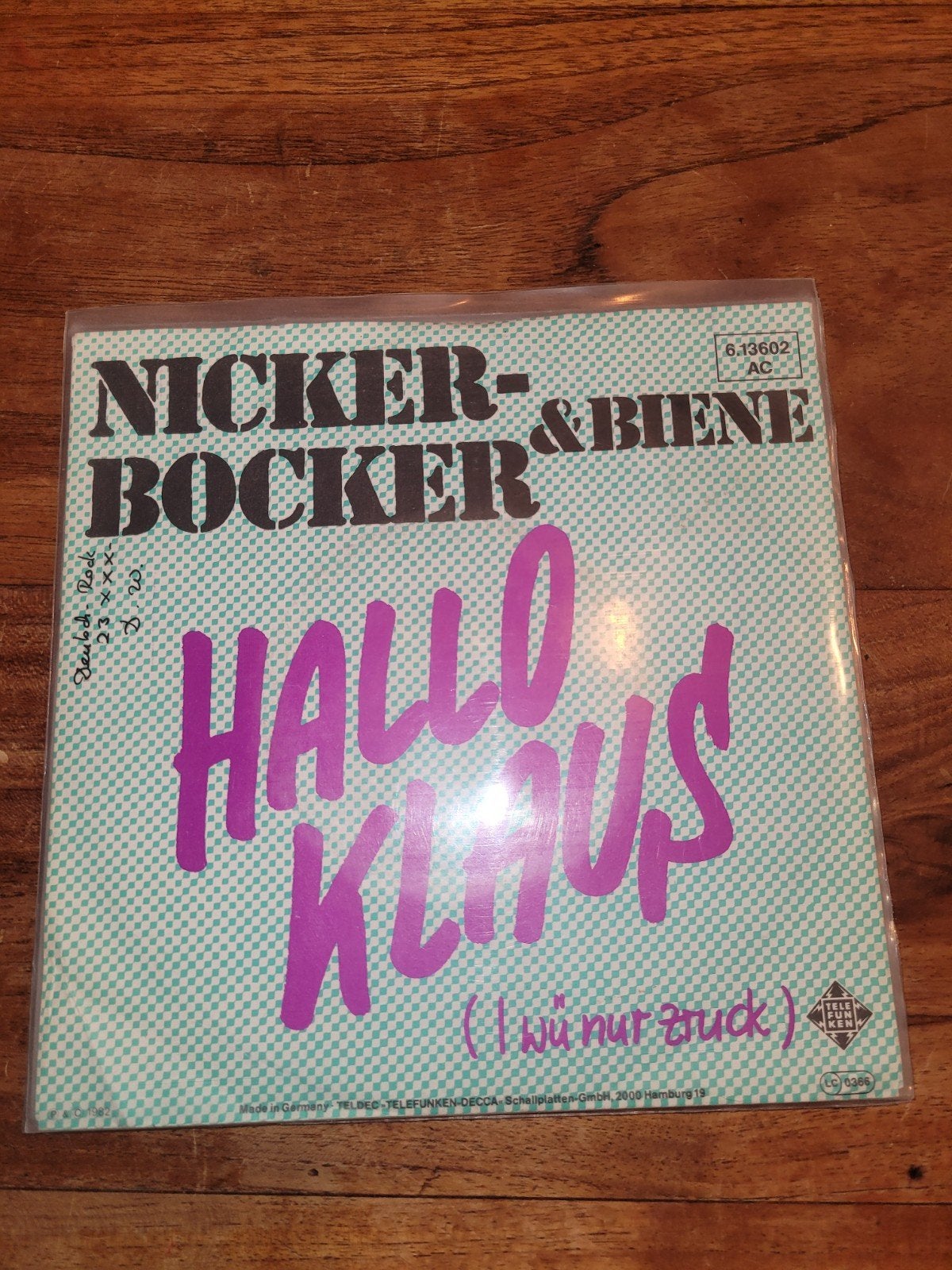 nickerbocker & biene hallo klaus, Ophalen of Verzenden