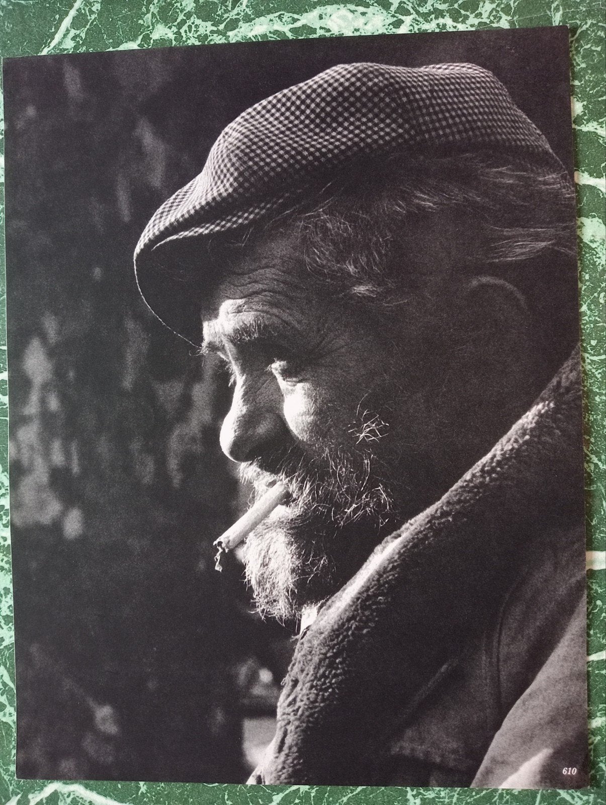 Fotogravure ca 1970 portret rokende man haren 50-70, Verzamelen, Ophalen of Verzenden, 1960 tot 1980, Gebruikt, Overige onderwerpen