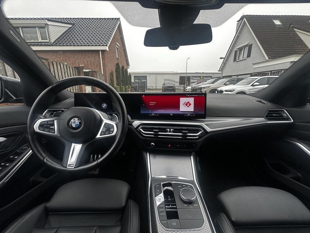 BMW 3-serie Touring 318i M-SPORT NL Auto, Automaat, 1998 cc, Gebruikt, Zwart