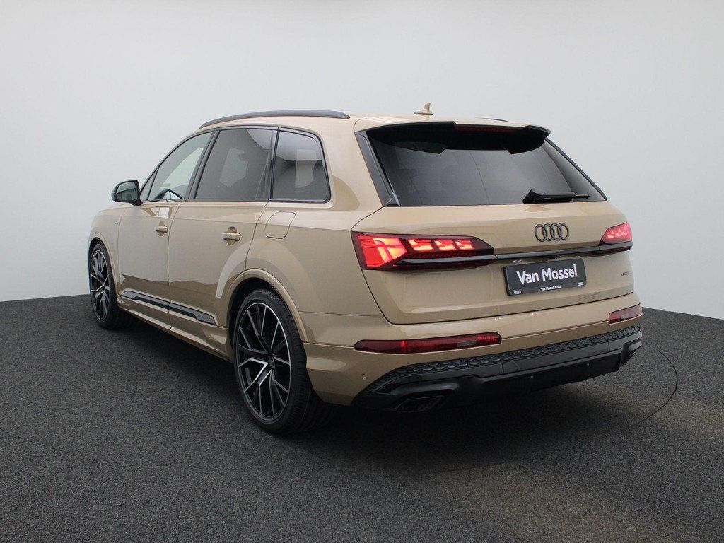 Audi Q7 60 TFSI e quattro Pro Line S Competition 490 PK l Ad, Auto's, Audi, 12 maanden, Gebruikt, 2995 cc, Lichtsensor