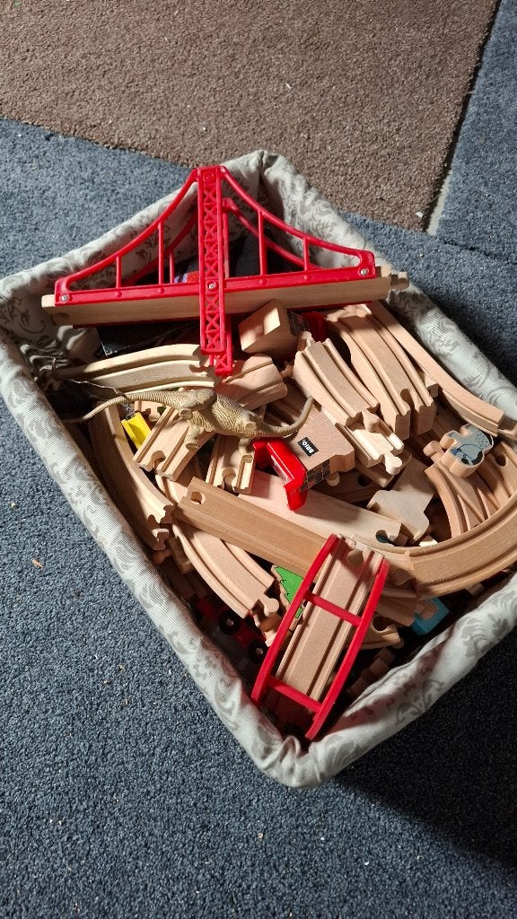 Houten rails met trein, Kinderen en Baby's, Speelgoed | Houten speelgoed, Ophalen, Gebruikt, Overige typen