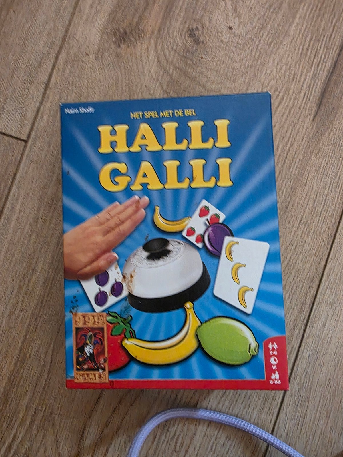Hall Galli - Het snelle kaartspel met de bel, Drie of vier spelers, Ophalen of Verzenden, Gebruikt, Amigo