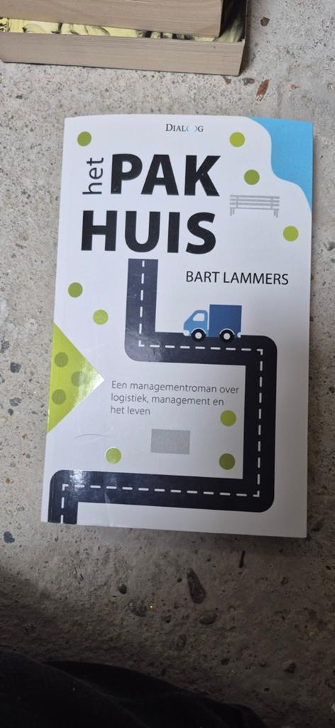 Het pakhuis, Ophalen