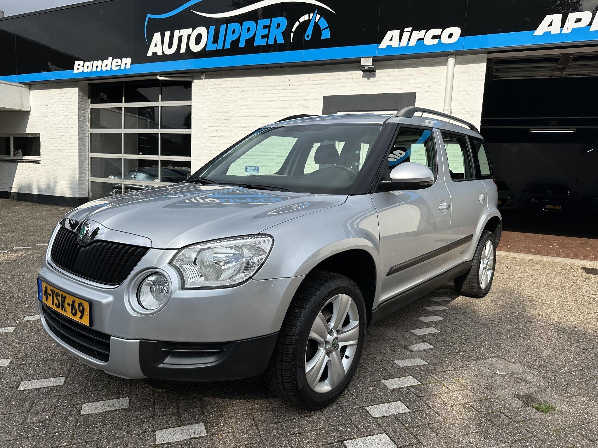 Skoda Yeti 1.2 TSI Ambition /Trekhaak/Lm velgen/All seasen b, Auto's, Skoda, Voorwielaandrijving, Stof, Gebruikt, 4 cilinders