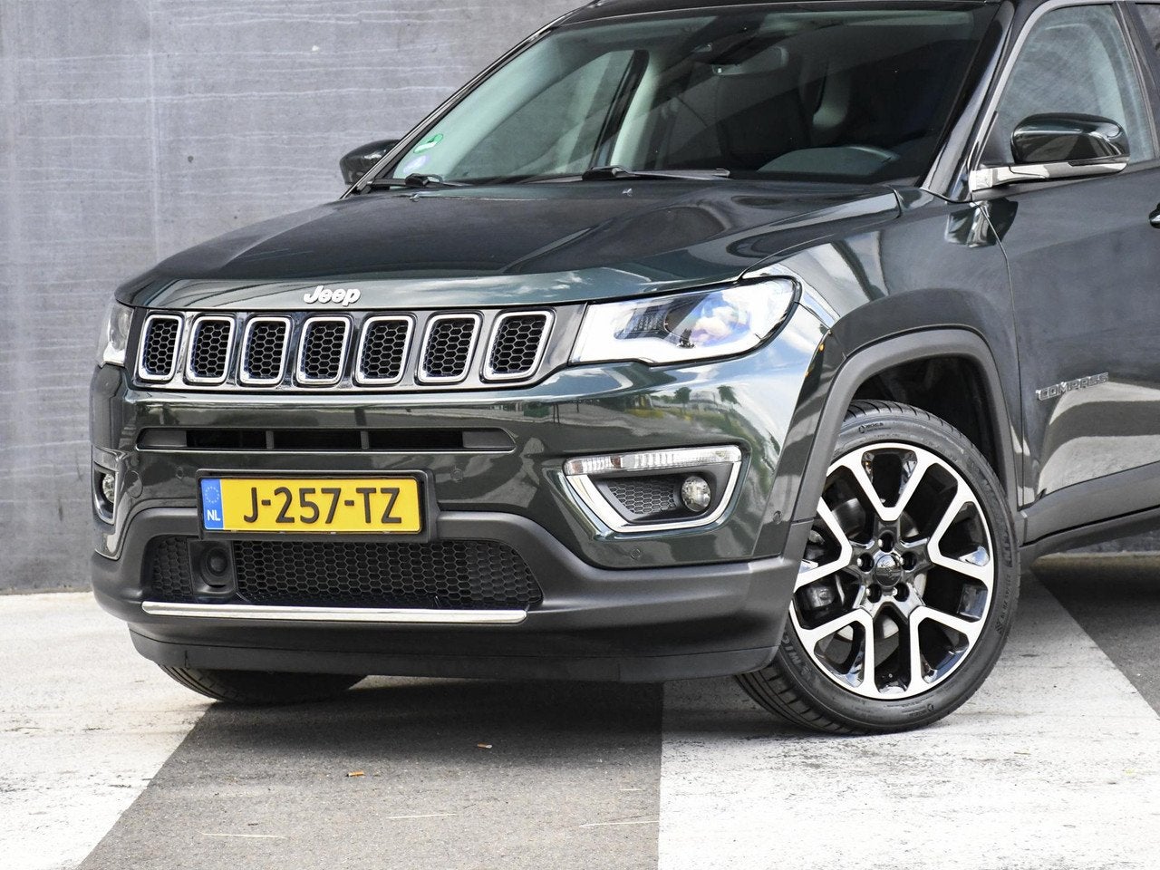 Jeep Compass Limited 1.3T 150pk Automaat 100% JEEP ONDERH. |, Auto's, Dealer onderhouden, 4 cilinders, 150 pk, 1405 kg