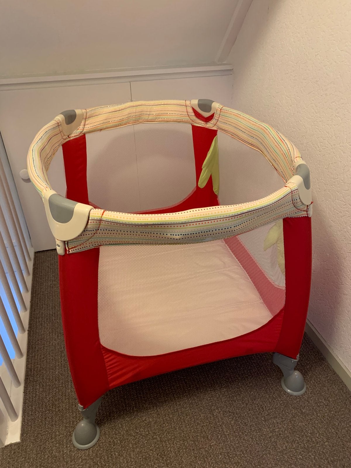 Safety 1st Zoom Red Dots Inklapbare box en campingbed, Kinderen en Baby's, Ophalen, Zo goed als nieuw