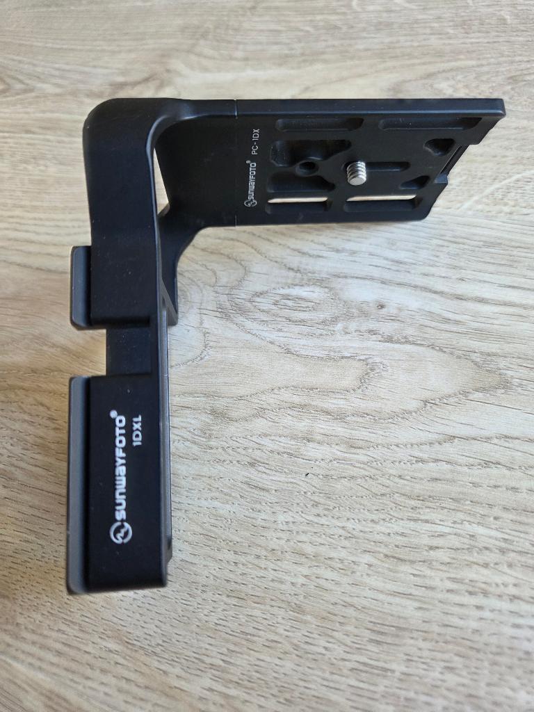 Sunwayfoto PCL-1DX Specific L bracket for Canon 1DX, Ophalen of Verzenden, Gebruikt, Minder dan 150 cm, Overige typen