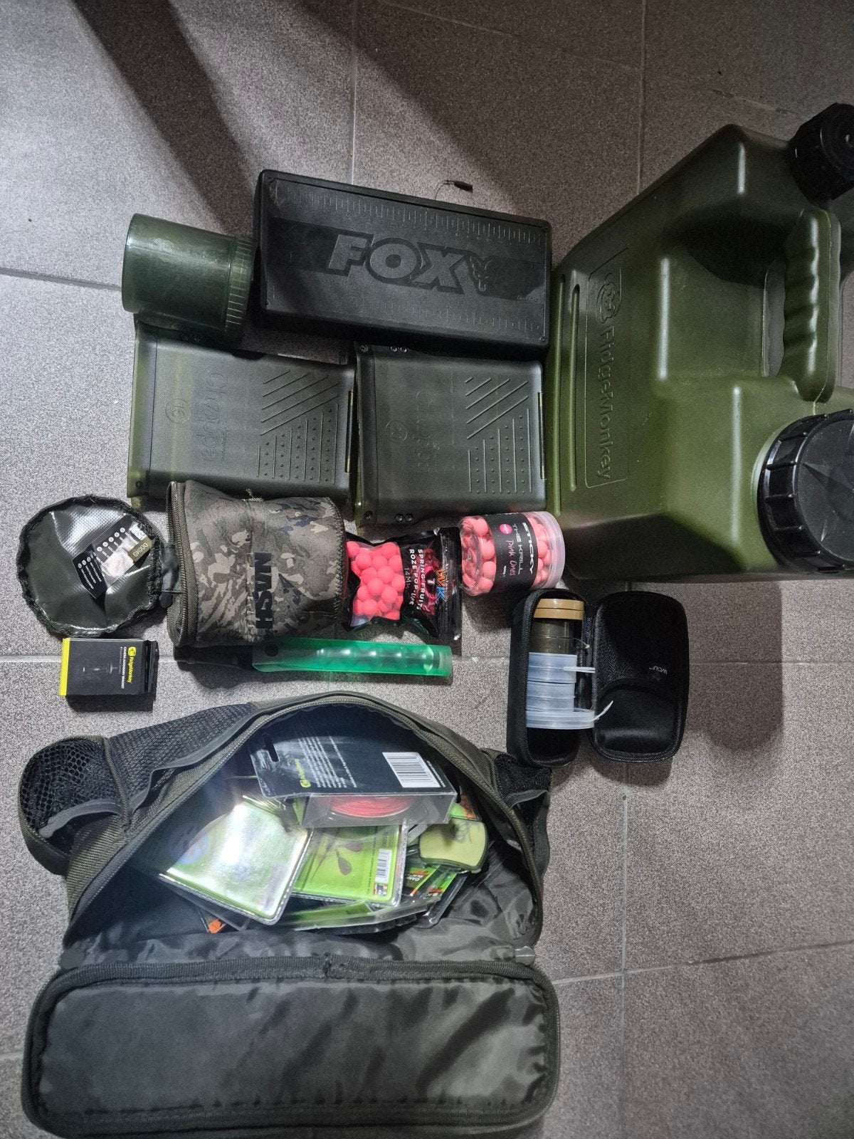 Partij tacklemateriaal + gadgets, Ophalen of Verzenden, Overige typen