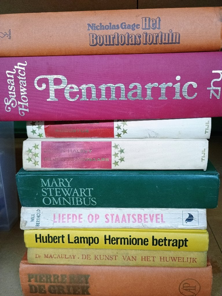 20 Boeken roman, misdaad, romantiek ed...., Ophalen of Verzenden, Gelezen