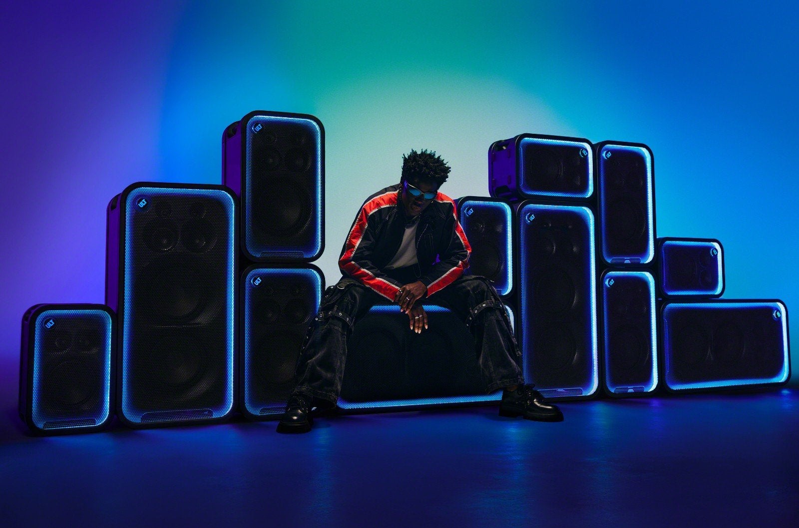 Gezocht: Sony ULT speakers of SRS-XV/XP Partyboxen, Audio, Tv en Foto, Ophalen, Gebruikt, Party speaker, Minder dan 60 watt