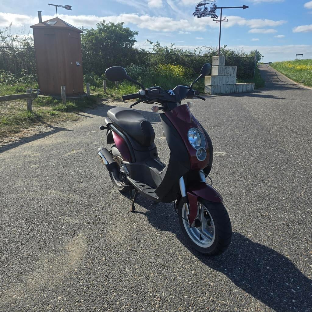 Peugeot Ludix 2takt Scooter - Goed onderhouden, Gebruikt, Maximaal 45 km/u, Ophalen of Verzenden, Benzine
