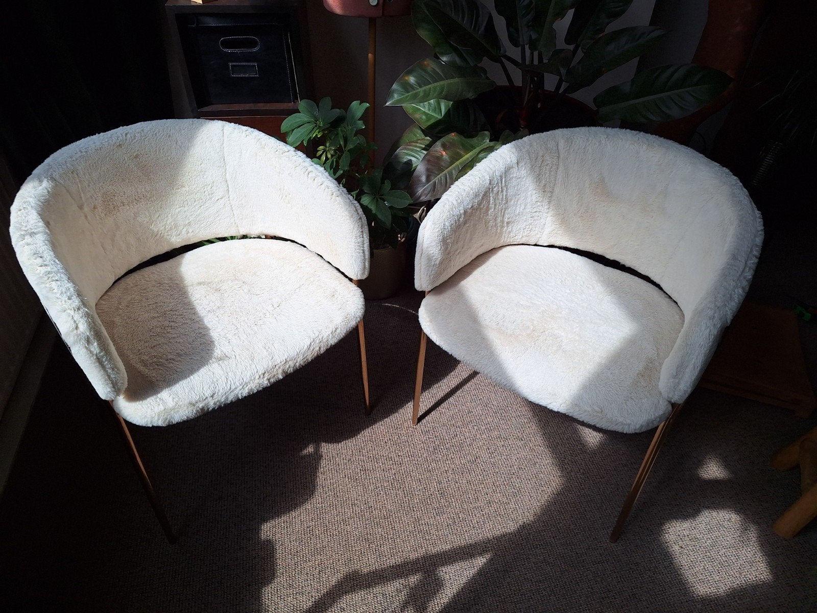 Set van 2 Bouclé Eetkamerstoelen - Crème Wit van Goossenste, Twee, Wit, Zo goed als nieuw, Stof