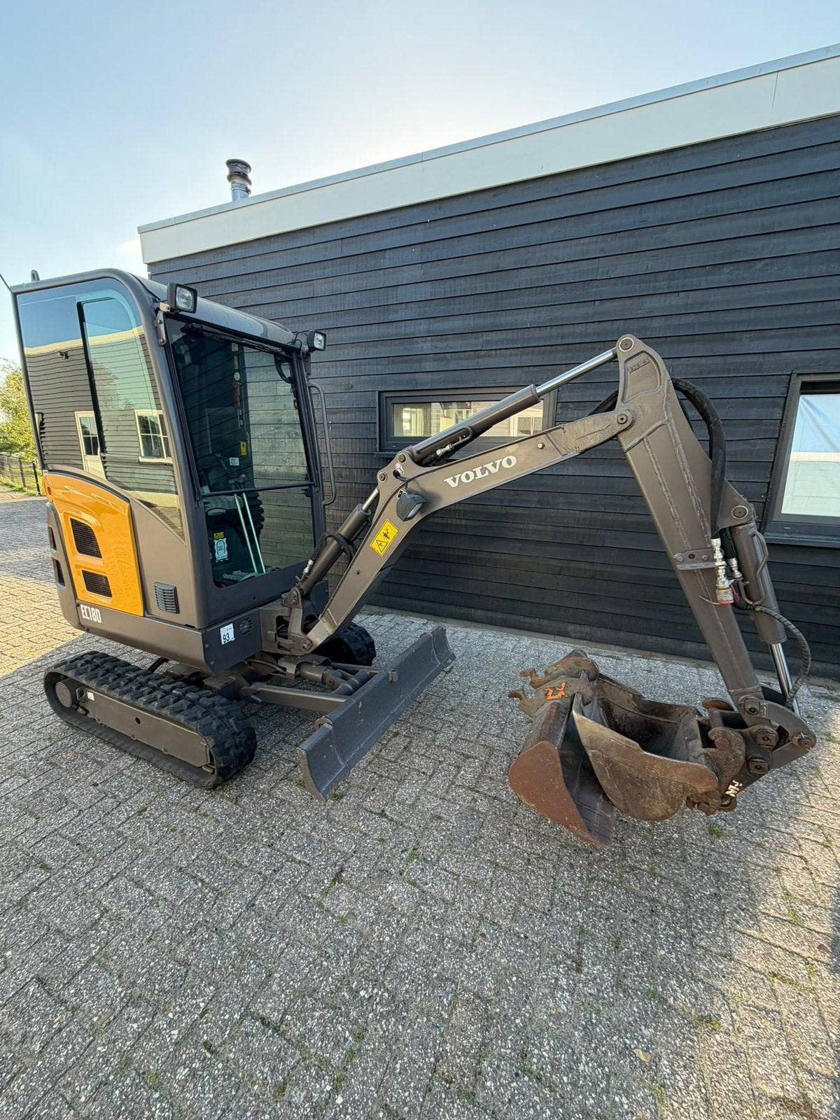 Volvo ec 180 mini kraan takuchi cat, Ophalen, Graafmachine