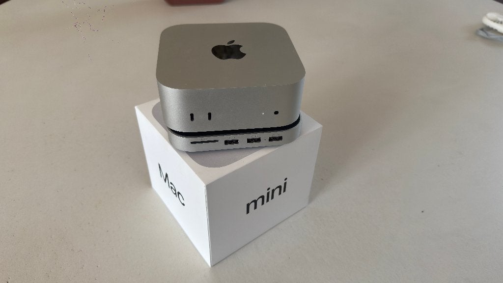 Apple Mac Mini M4 + Satechi Hub + External NVMe, Computers en Software, Apple Desktops, SSD, Zo goed als nieuw, Mac Mini, 512 GB