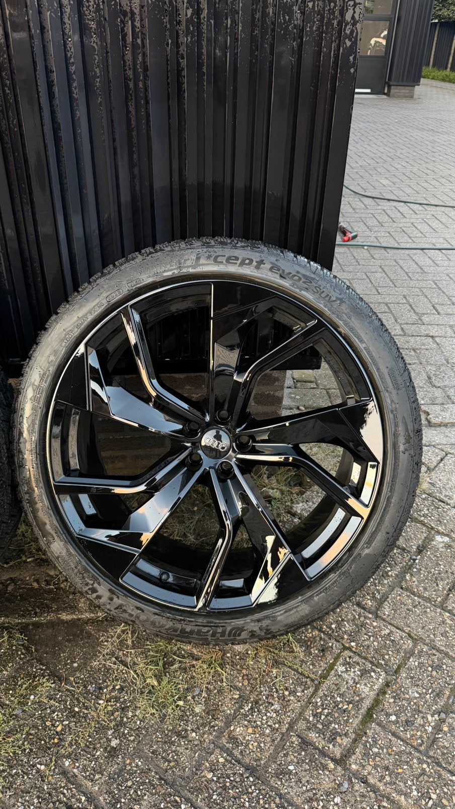 Complete 23” winterset Audi RS Q8 / RSQ8 / SQ8/Q8 Nieuwstaat, Auto-onderdelen, Banden en Velgen, Ophalen, Gebruikt, 295 mm, Banden en Velgen