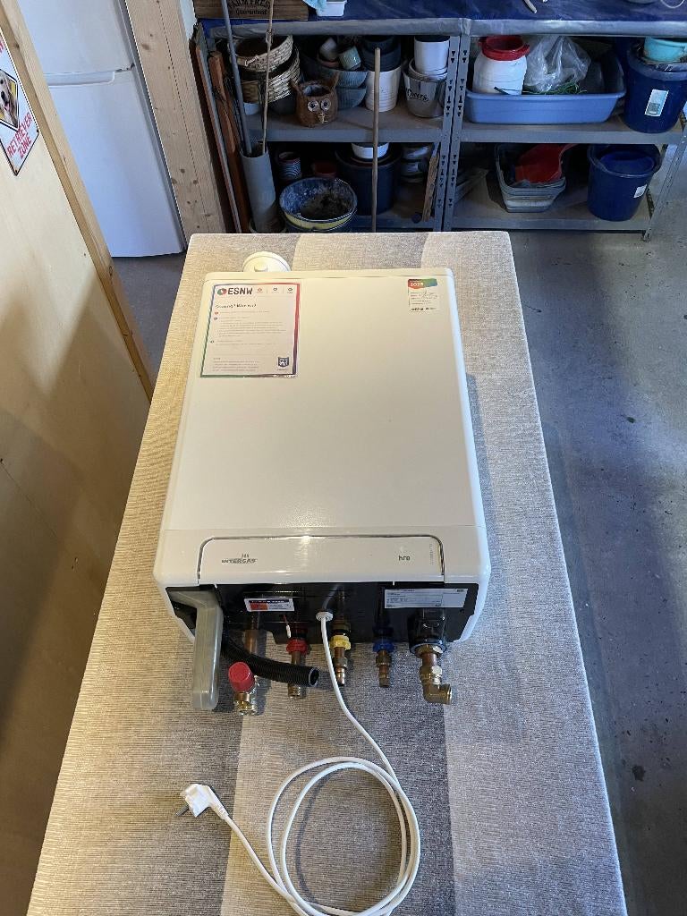 Intergas kombi kompakt HRE 24/18 A 2019, Ophalen, 30 tot 80 cm, Gebruikt, Hoog rendement (Hr)