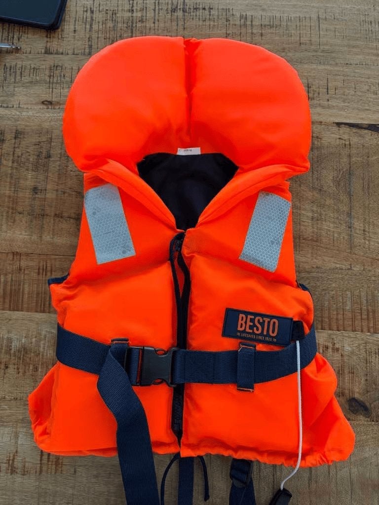 Besto Racingbelt Reddingsvest 100N – Kind (20–30 kg), Kind, Helly Hansen, Besto, Ophalen of Verzenden, Zo goed als nieuw
