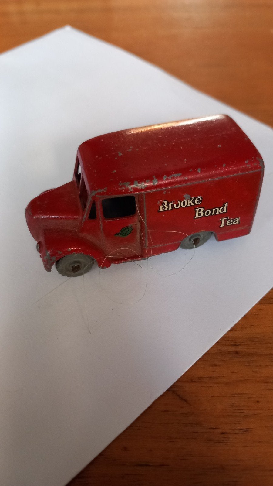 Vintage die cast metal Lesney Brooke Bond Tea Trojan Van, Ophalen, Gebruikt, Auto