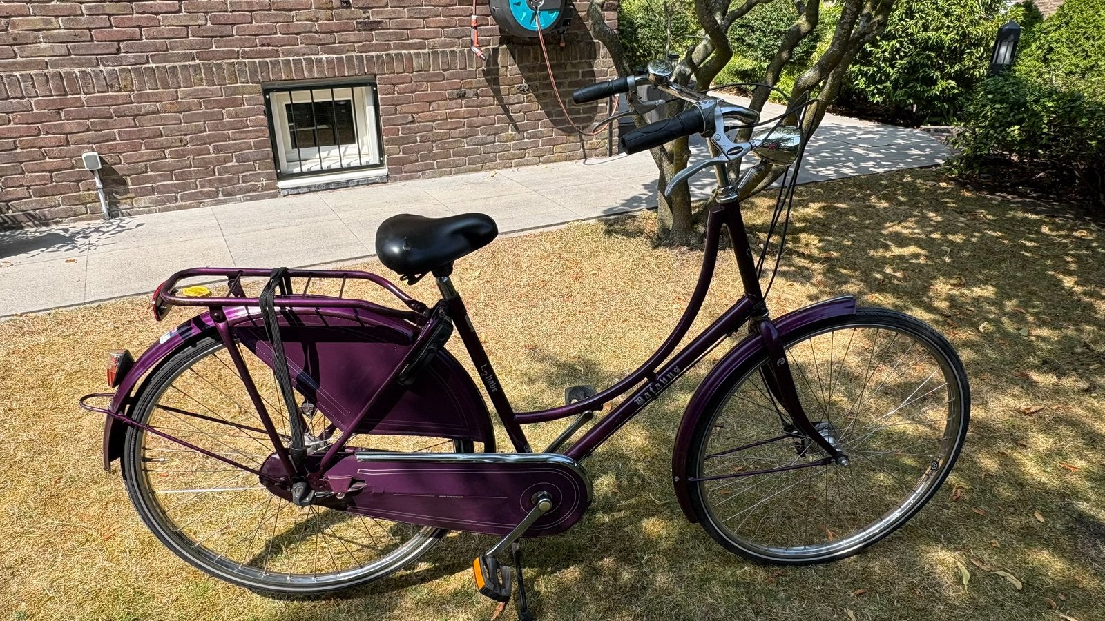 Omafiets paars, Fietsen en Brommers, Fietsen | Dames | Omafietsen, Gebruikt, 50 tot 53 cm, Versnellingen, Trommelrem, Ophalen