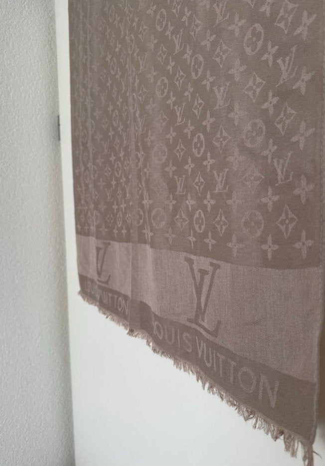 Louis Vuitton Sjaal - Zo goed als nieuw, Ophalen of Verzenden, Zo goed als nieuw, Sjaal