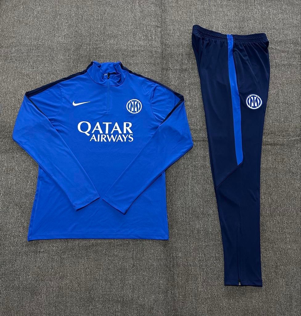 Inter Milan kids trainingspak 26/27, Sport en Fitness, Maat XS of kleiner, Ophalen of Verzenden, Nieuw, Trainingspak