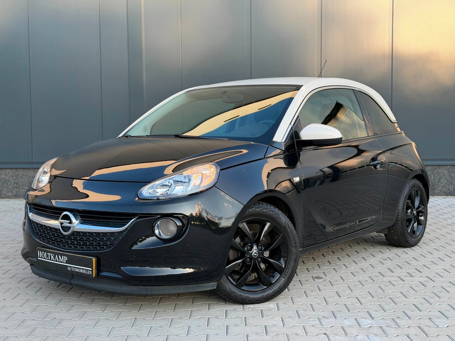 Opel ADAM 1.4 Glam | AIRCO | CRUISE | STOELVERWARMING | STEU, Voorwielaandrijving, Gebruikt, 4 cilinders, 4 stoelen