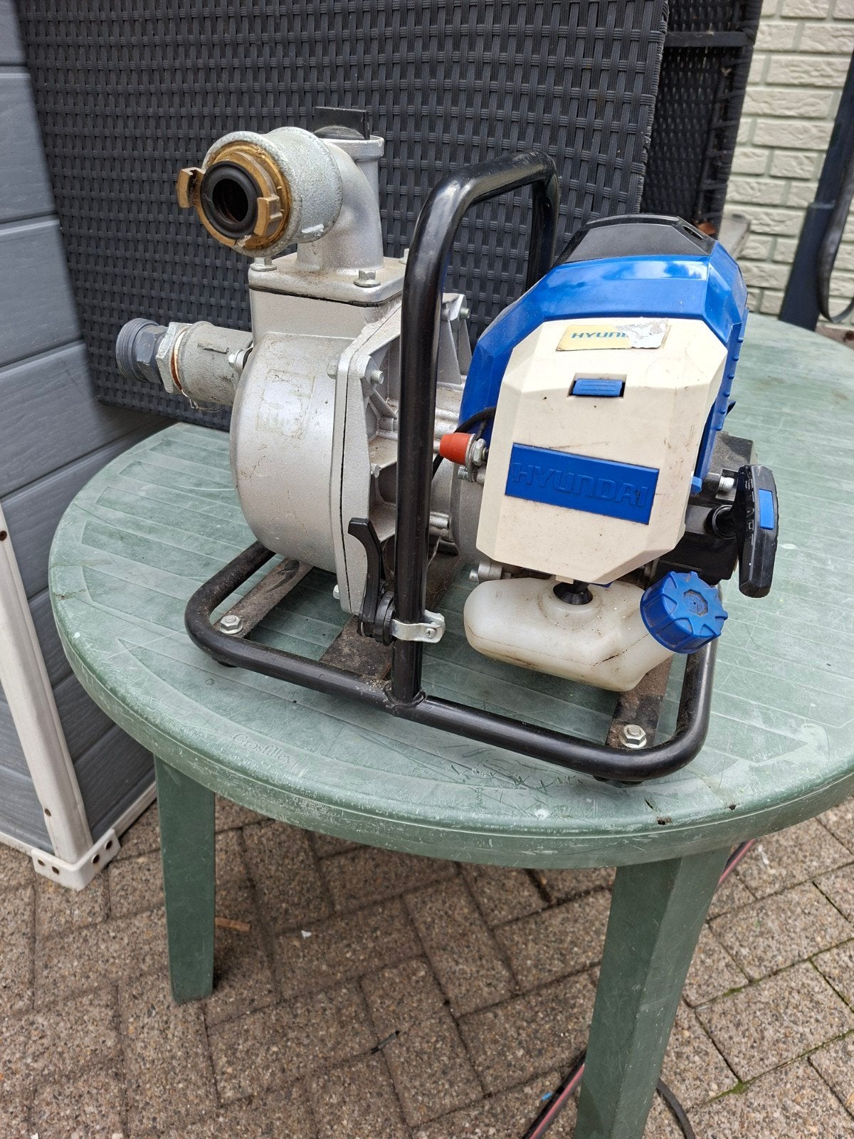 Hyundai HY40-2 Benzine Waterpomp - Zo goed als nieuw, Ophalen of Verzenden, Zo goed als nieuw, Accu, Overige typen