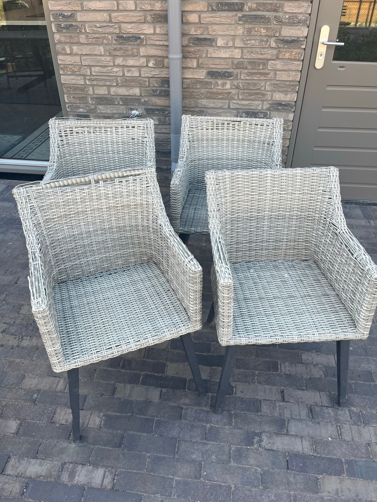 4x Wicker (tuin) stoelen met beschadiging, Ophalen, Gebruikt, Vier