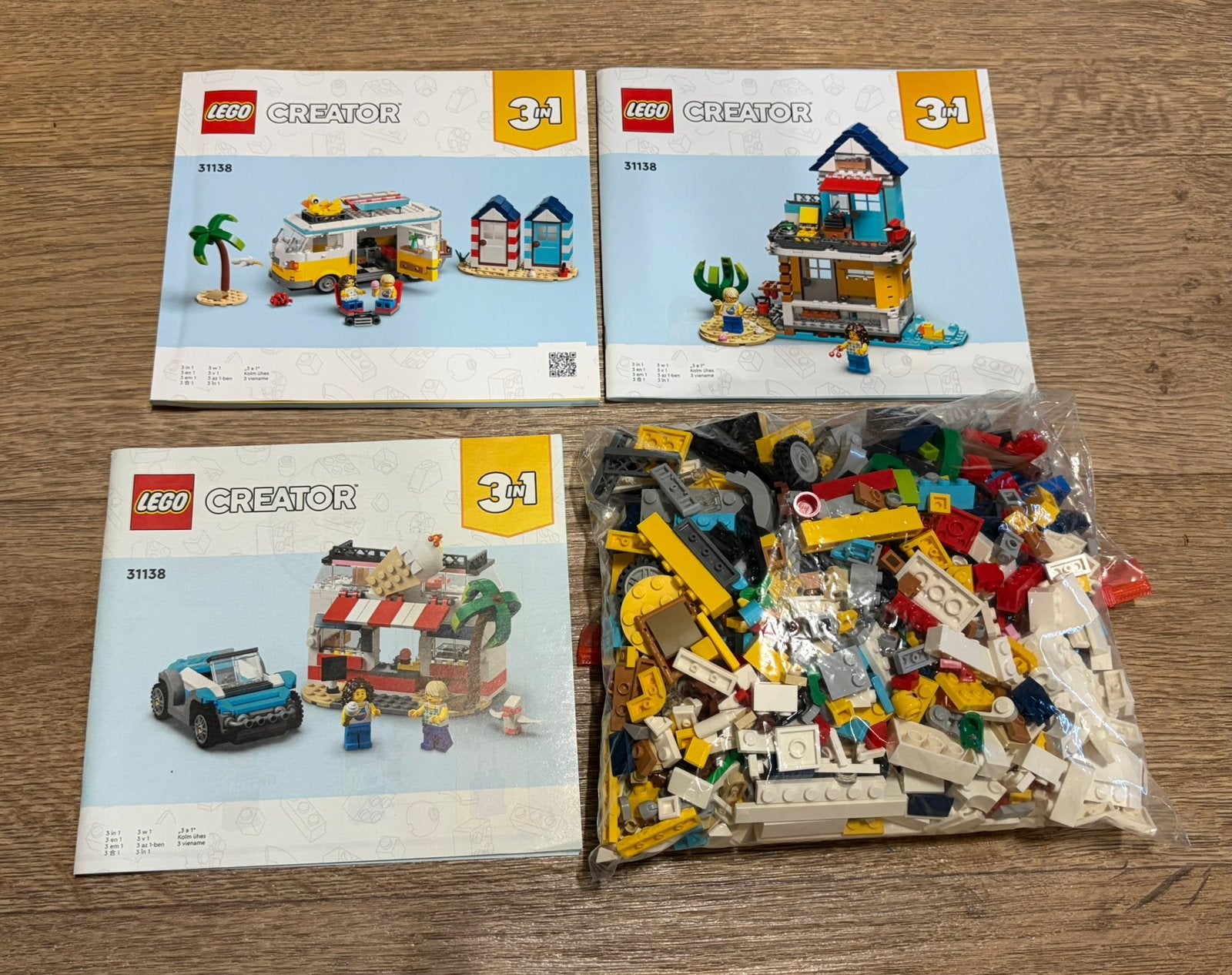 Lego Creator set 31138 Strandkampeerbus, Lego, Compleet, Ophalen of Verzenden, Zo goed als nieuw