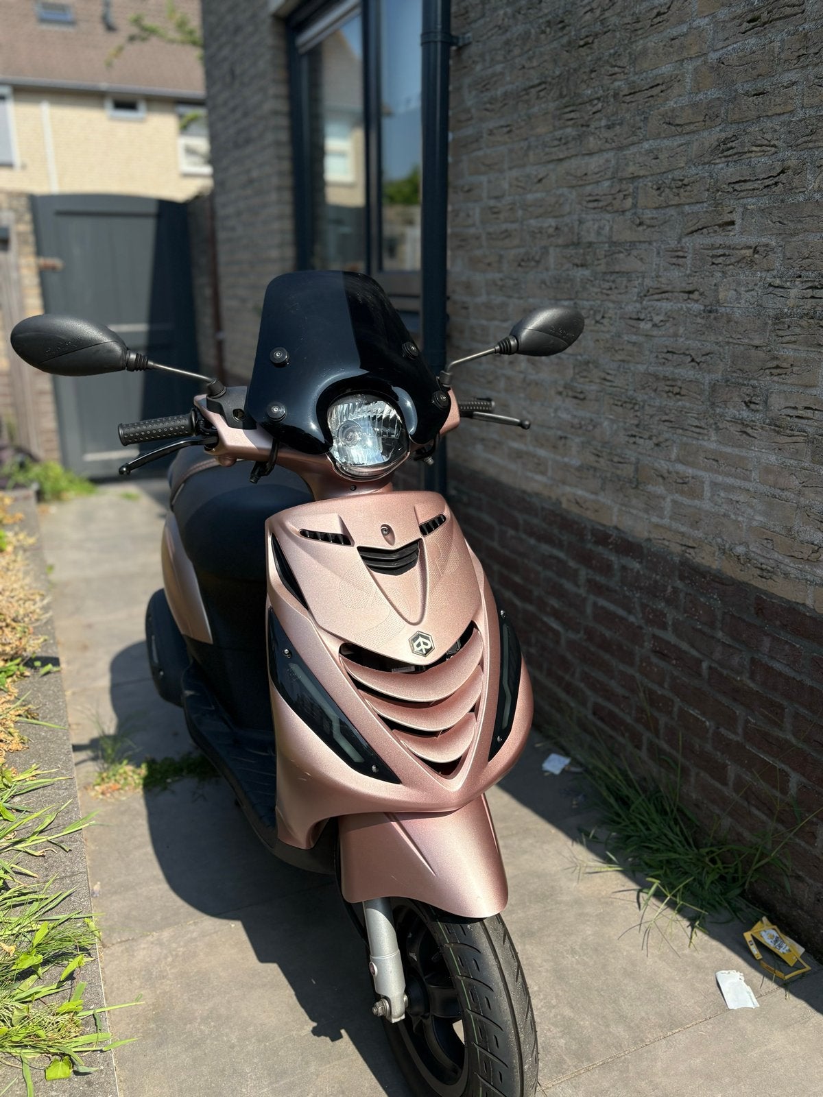 Piaggio Zip SP Rose Goud 2023 - 45 km/u, Fietsen en Brommers, Scooters | Piaggio, Ophalen, Maximaal 45 km/u, Zip, Zo goed als nieuw