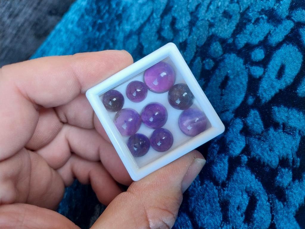 Donker paarse amethist cabochons a kleur, Ophalen of Verzenden
