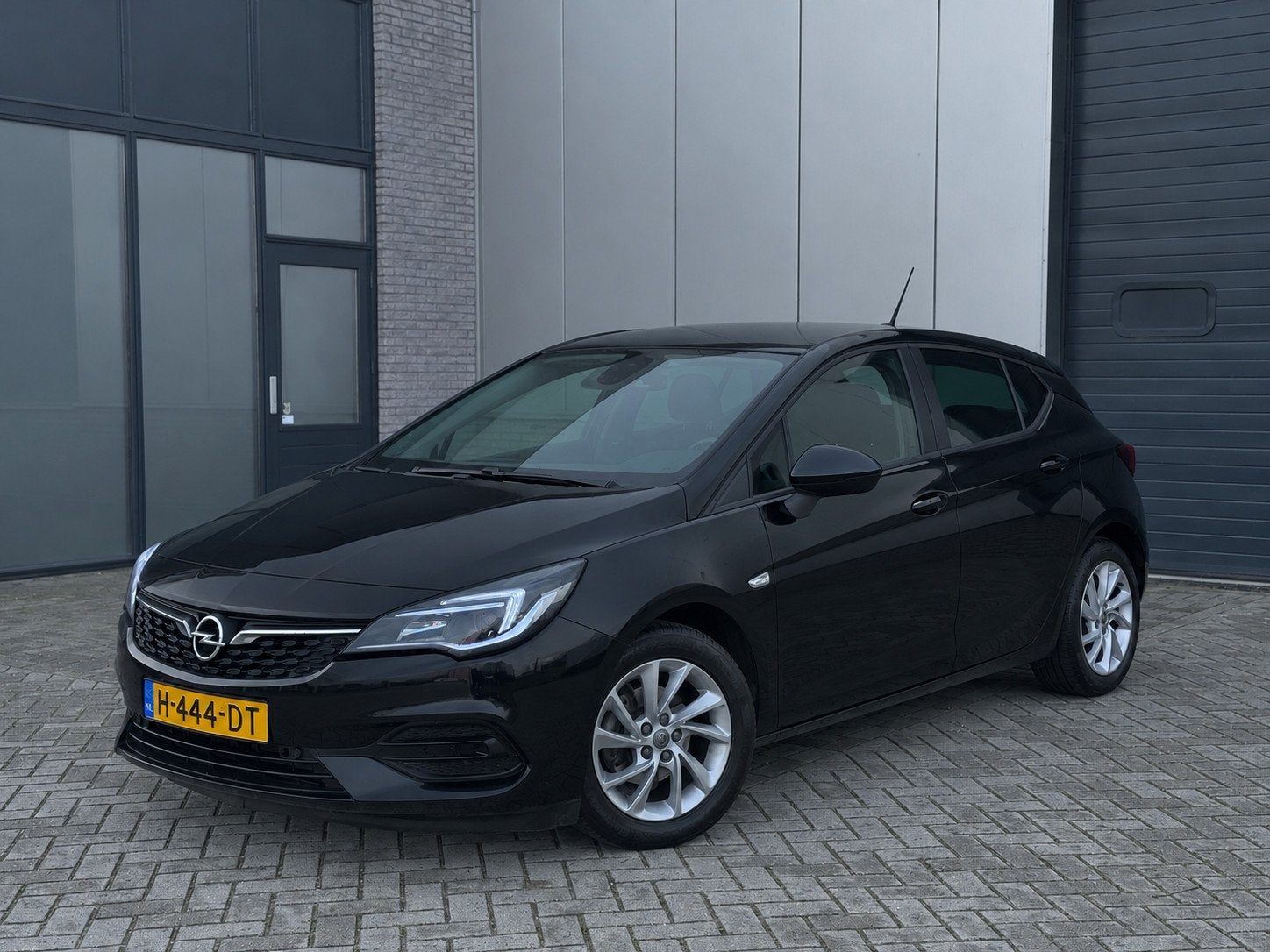 Opel Astra 1.2 Business Edition 2020 CarPlay/Cruise/Climate, Voorwielaandrijving, 1350 kg, Gebruikt, Euro 6