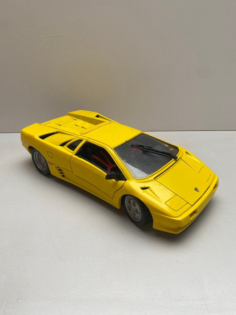 Maisto 1:18 Lamborghini Diablo (1990) - In Doos mist spiegel, Ophalen of Verzenden, Zo goed als nieuw, Auto, Maisto