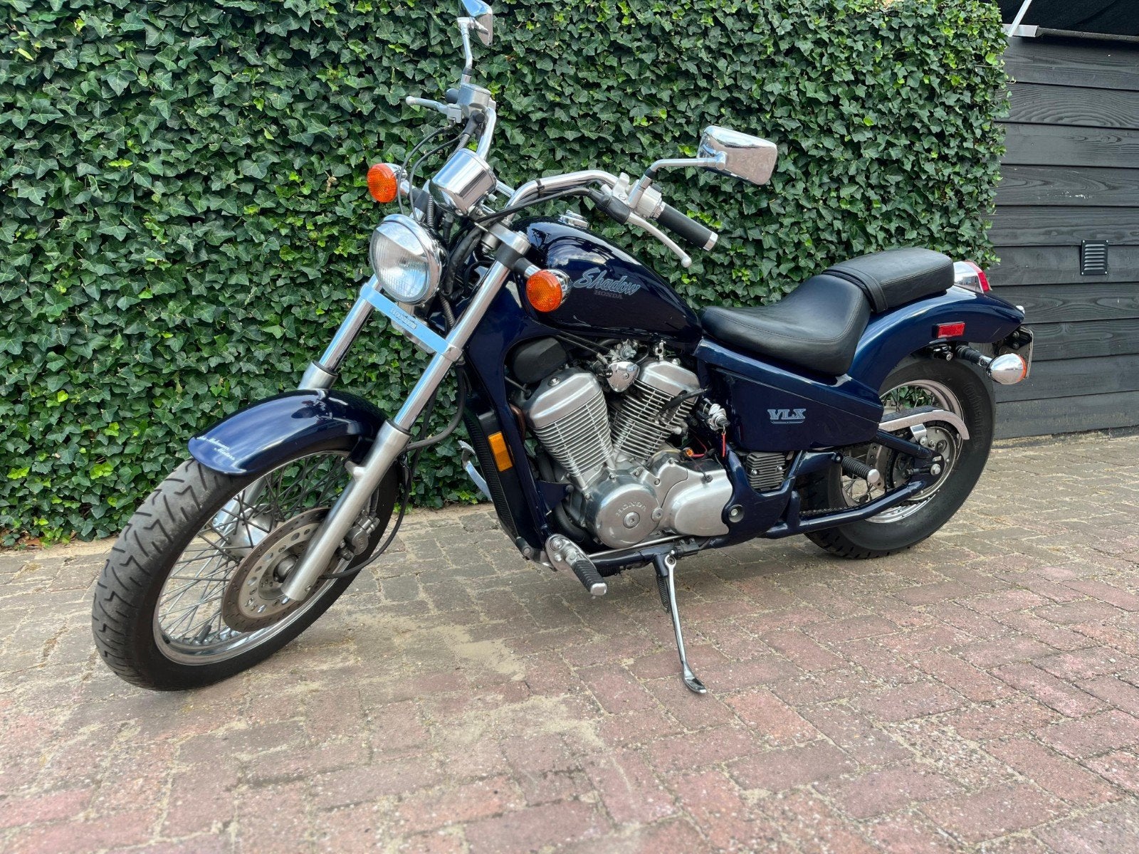 Honda Shadow VT600C, 2 cilinders, Occasion, 583 cc, Chopper