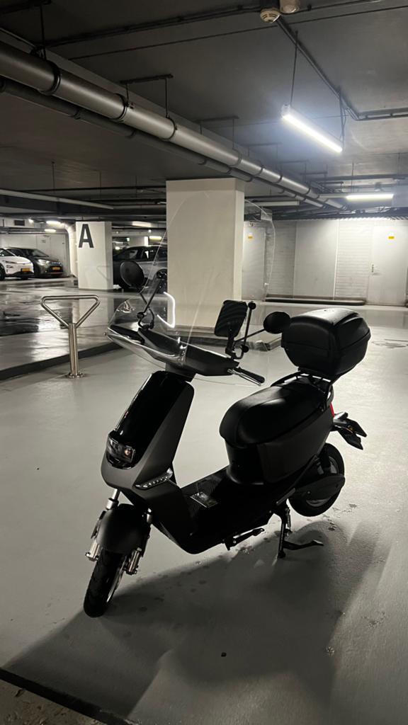 Velotia City italie electrische snorscooter, Elektrisch, Zo goed als nieuw, Ophalen, Overige merken